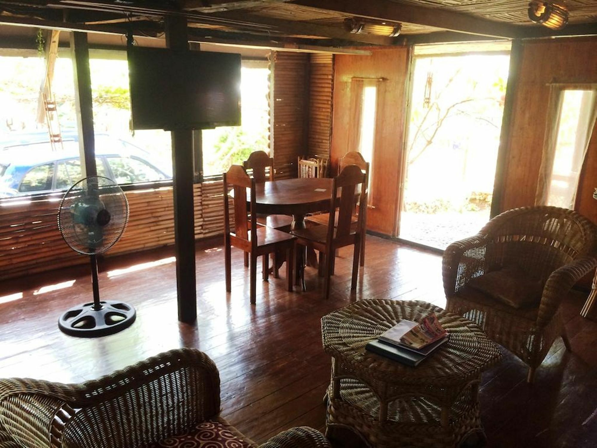 The Village House Puerto Princesa Exterior photo